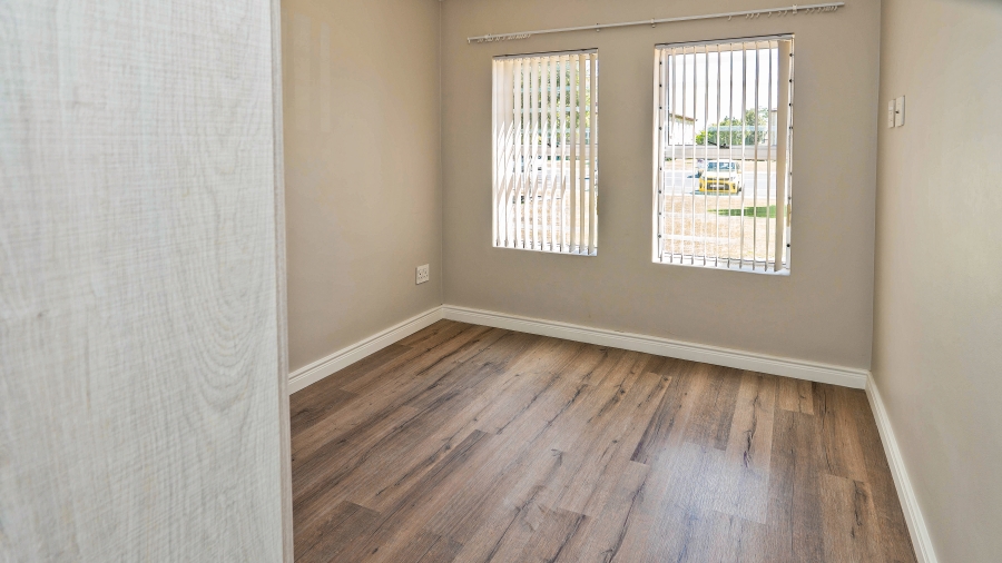 2 Bedroom Property for Sale in Brackenfell South Western Cape